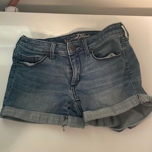 Universal Thread Jean Shorts